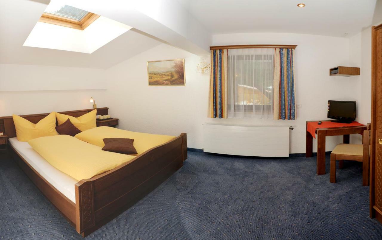 Appartment Valnova / Barga พาร์เตอเนน ภายนอก รูปภาพ